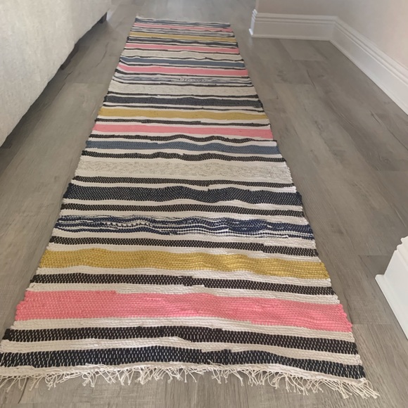 Runner. NWOT - Picture 1 of 10